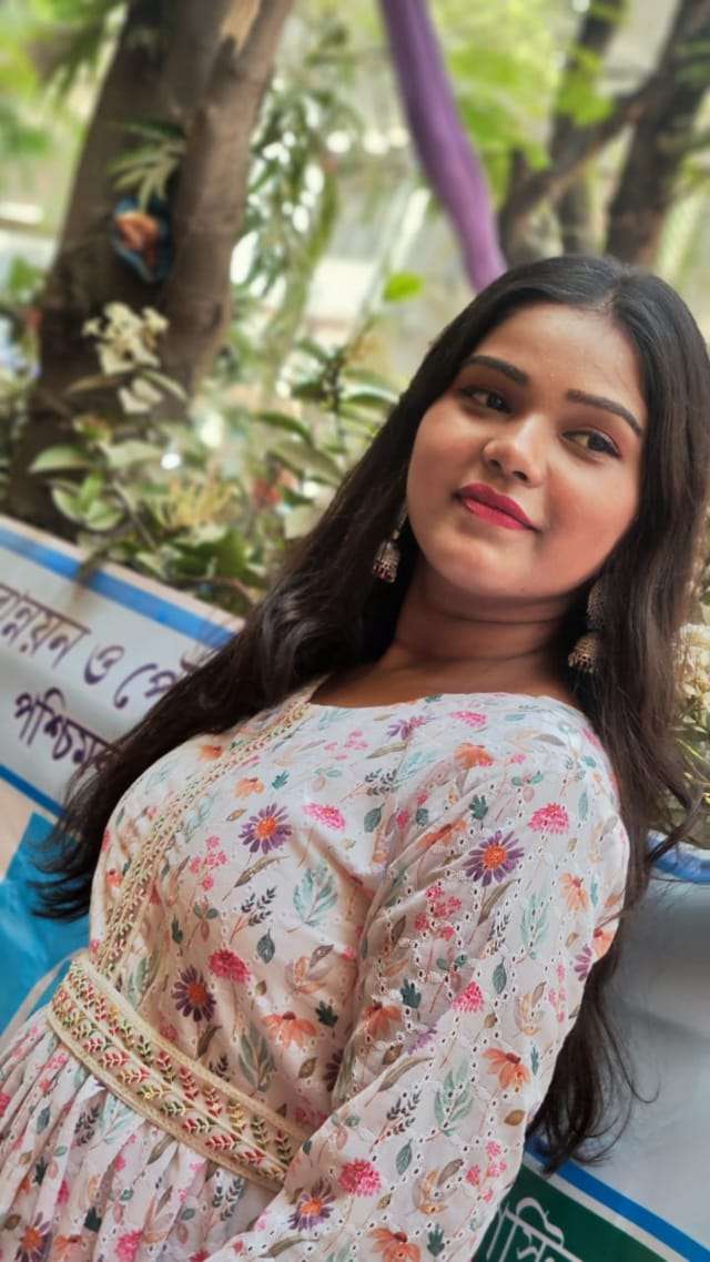 Profile photo of Dhriti Roy