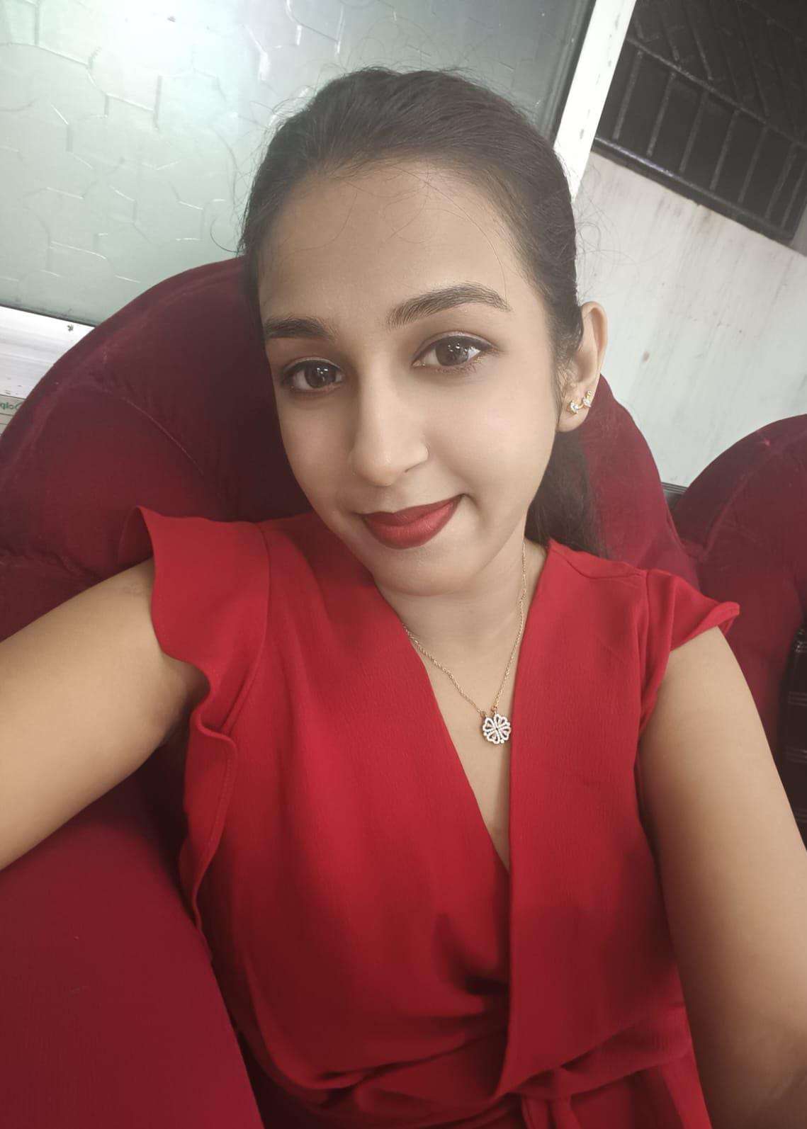 Profile photo of Ayushi Chatterjee