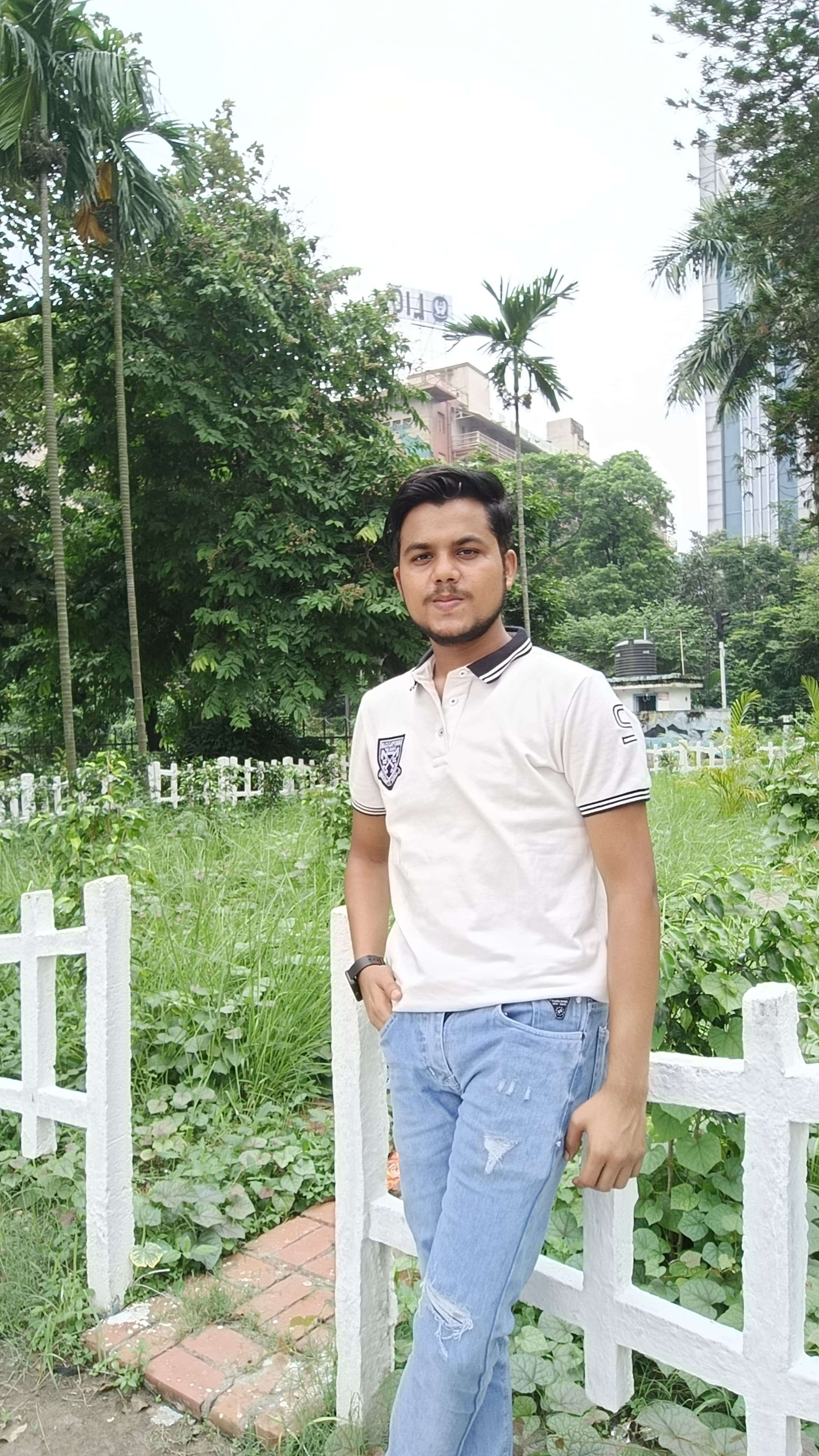 Profile photo of Shah Muntazar Shahnawaz