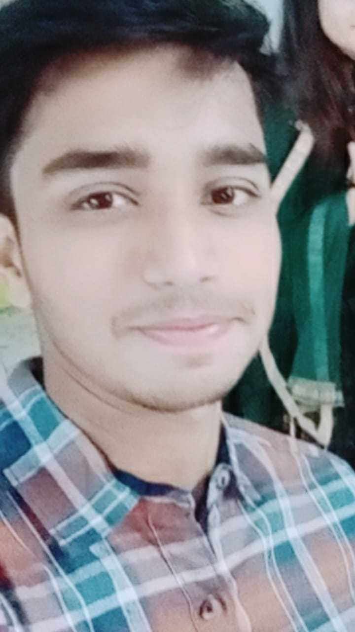 Profile photo of Daniaal shaikh